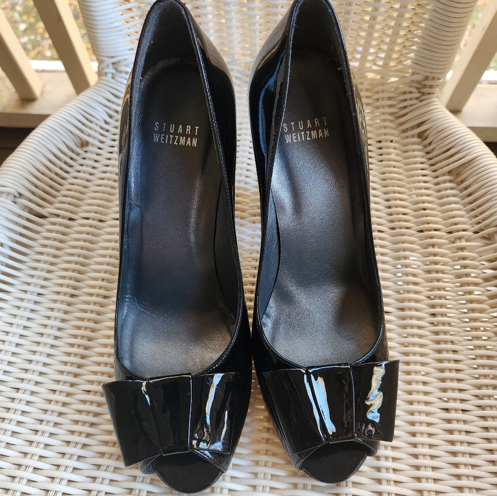 Stuart Weitzman pumps